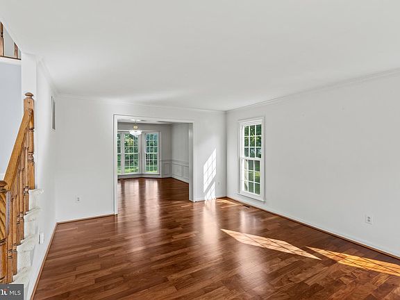 5th image of 10210 Brightstone Pl