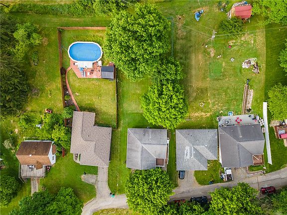 5th image of 1366 Henderson Ave