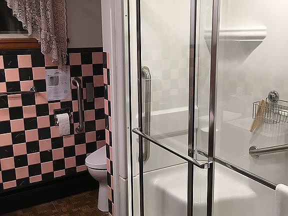 2nd image of 530 Rock St