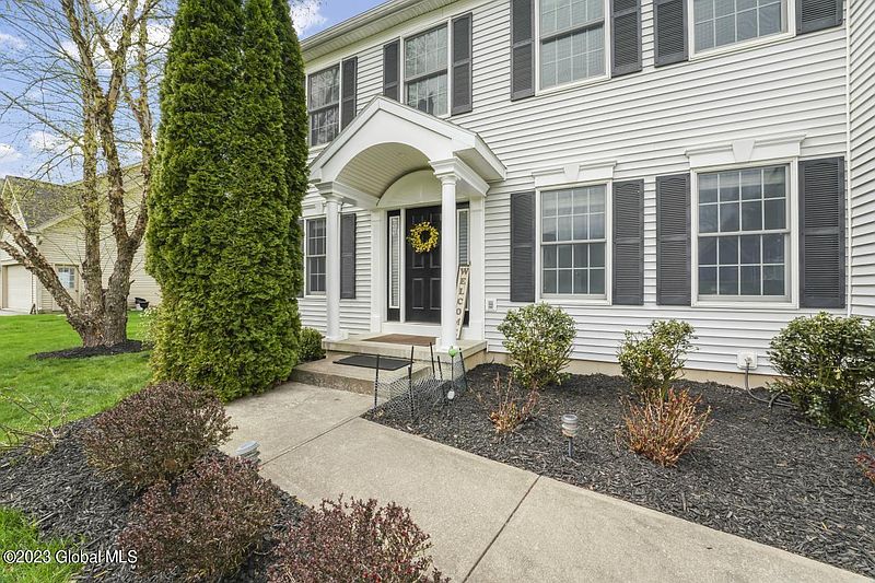 3rd image of 1012 Woodfield Drive