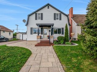 90 1st Ave, Arnprior, ON K7S 1W3