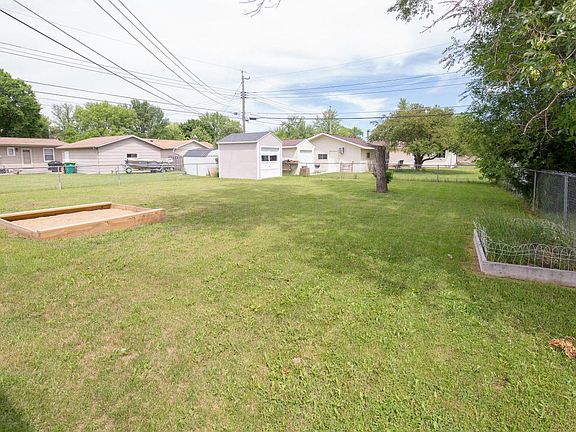 2nd image of 308 7th Ave E