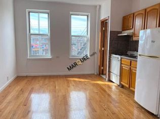 30-97 41st St #2R, Astoria, NY 11103