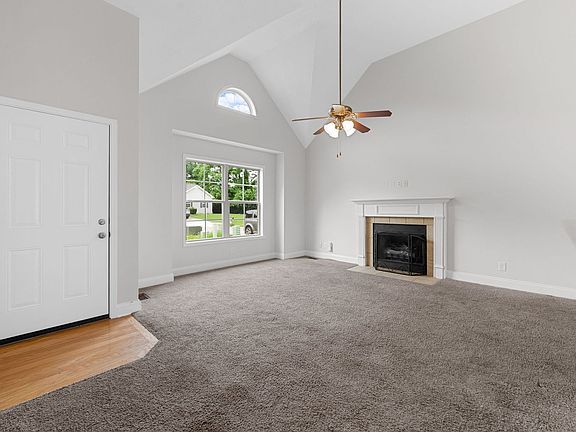 5th image of 1383 Whitt Ln
