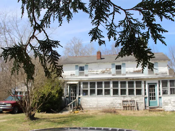 109 Evergreen Drive, Bennington, VT 05201