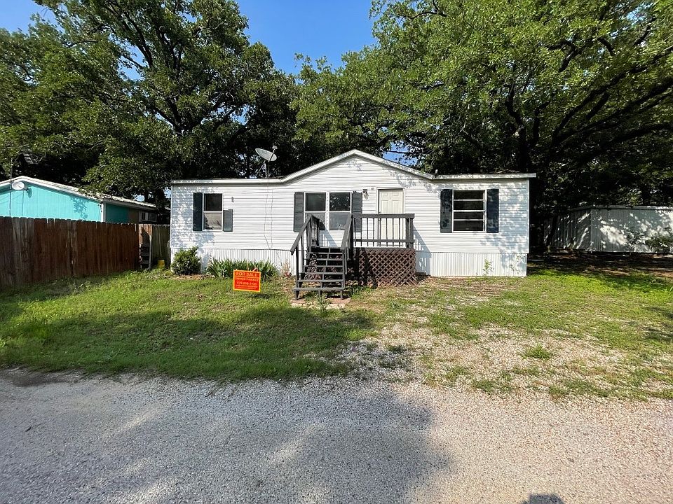 1st image of 76 Live Oak St