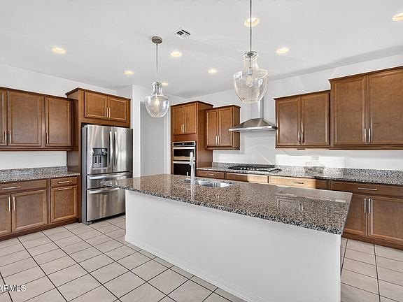 4th image of 25937 W SANDS Drive