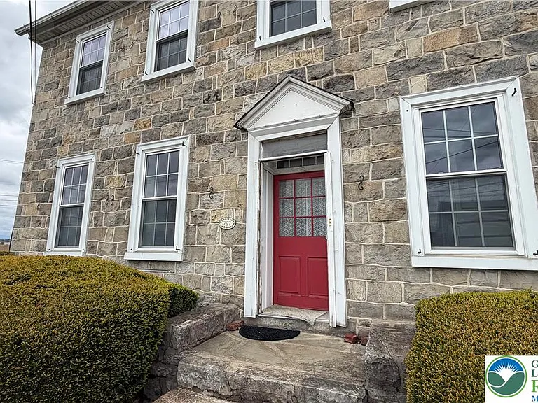 797 Main St — Photo 5