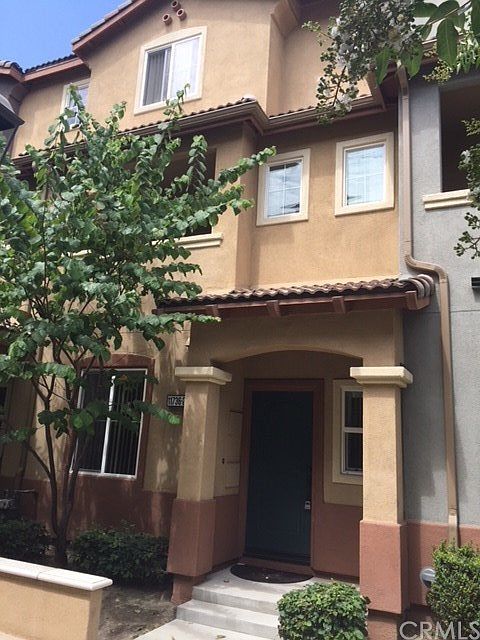 1st image of 11736 216th St Unit 2