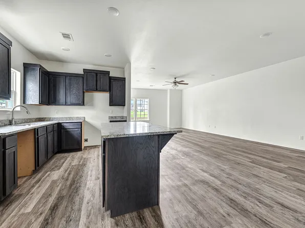 927 S Benchmark Lane, 927 S Benchmark Ln #2, Fayetteville, AR 72704