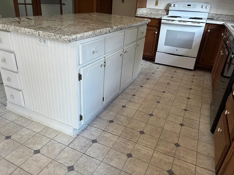 625 Greens Crossing Rd — Photo 14
