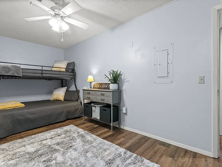 10 Victoria Ln — Photo 18
