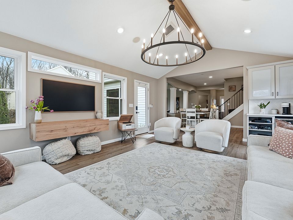 1st image of 7621 Idlebrook Dr
