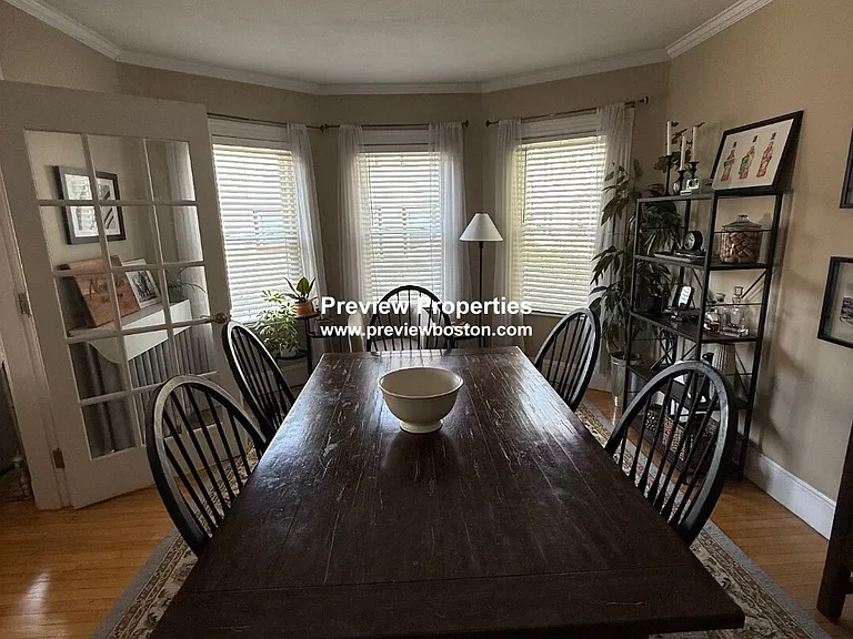 Presentation Rd — Photo 2