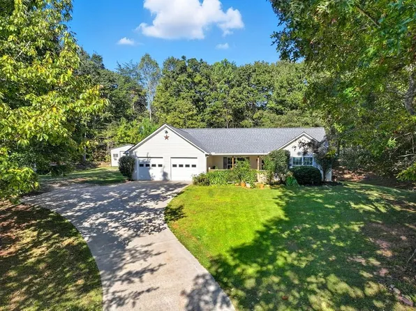 82 Orman Dr, Ellijay, GA 30540