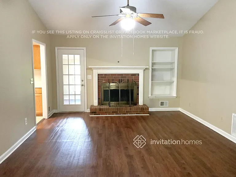 2501 Whitebluff Way — Photo 4
