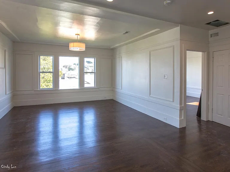 249 Eureka St — Photo 2