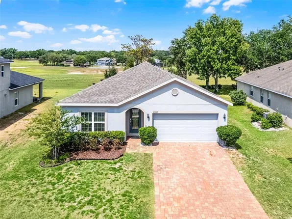 23707 Companero Dr, Sorrento, FL 32776