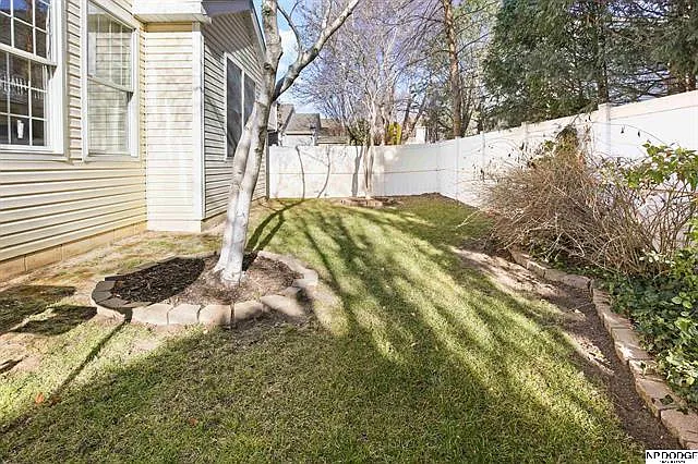 1823 S 172nd Plz — Photo 29