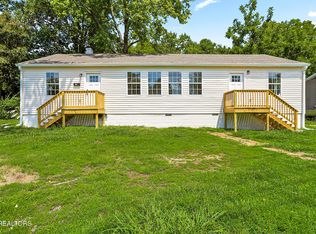 178 Robertsville Rd, Oak Ridge, TN 37830