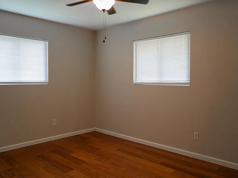 440 Normandy Rd — Photo 10