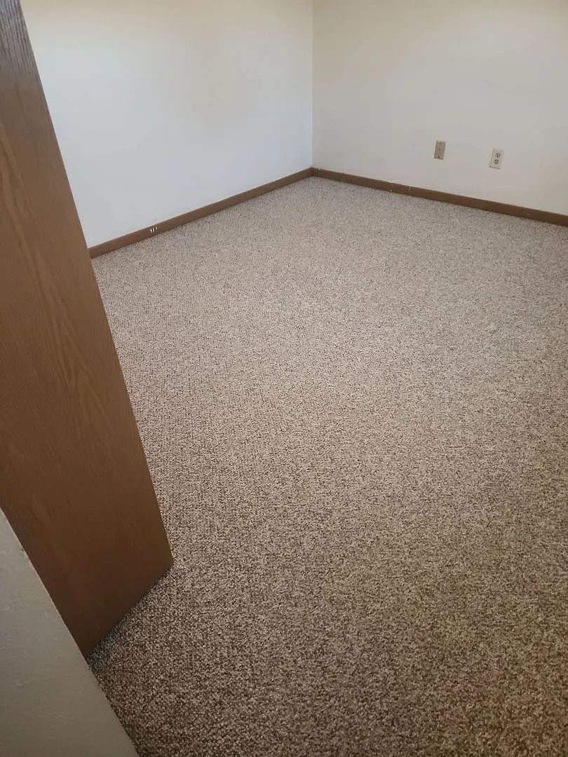 Spacious 3 Bedroom Apartment in Montgomery $1,100/month — Photo 3