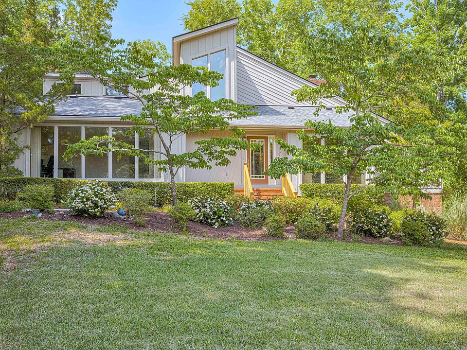 1st image of 418 Grafton Court