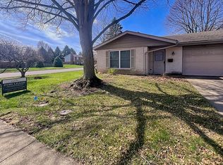 920 N Dorset Rd #920, Troy, OH 45373