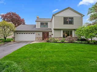 924 Royal Blackheath Ct, Naperville, IL 60563