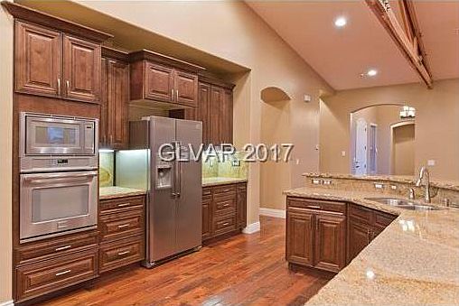 3rd image of 2270 E Camero Ave
