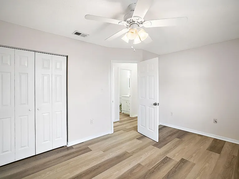 202 Fernwood St #1 — Photo 16