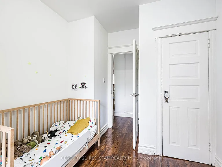 144 Bold St #UPPER — Photo 24