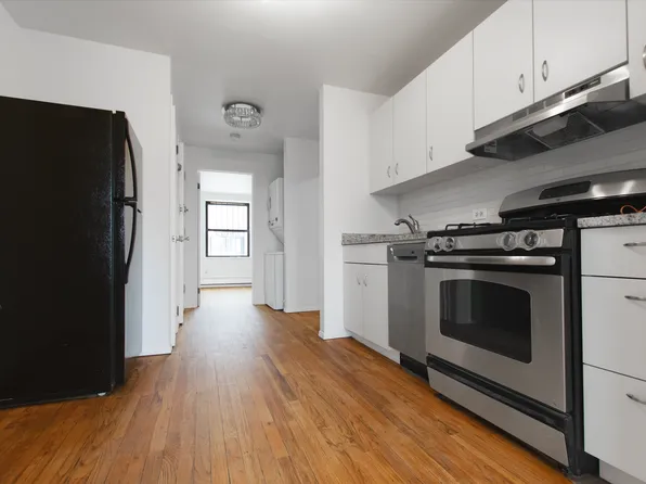 271 Columbia Street image 1 of 7