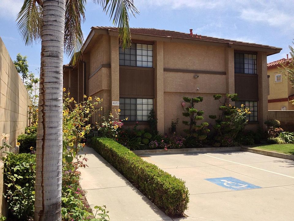 Welcome to 9532 Walker St.