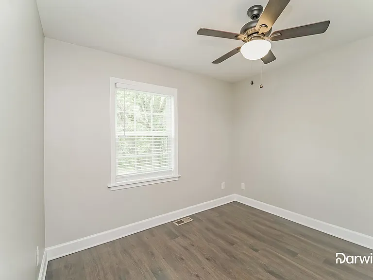 12318 Sherman Dr — Photo 8