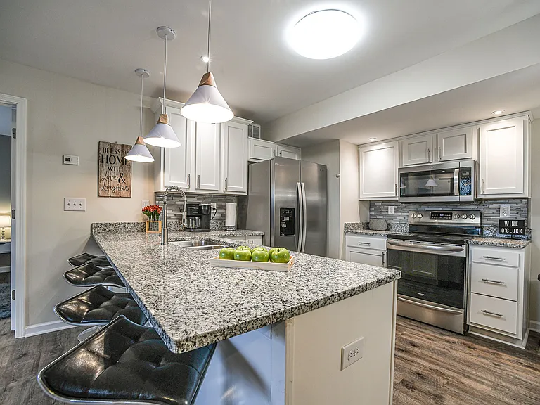 106 Topfield Rd #2 — Photo 5