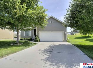 5003 S 196th Cir, Omaha, NE 68135