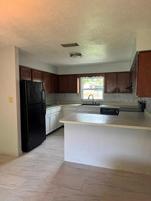 2 bed, 1.0 bath, 900 sqft, $1,350 — Photo 4