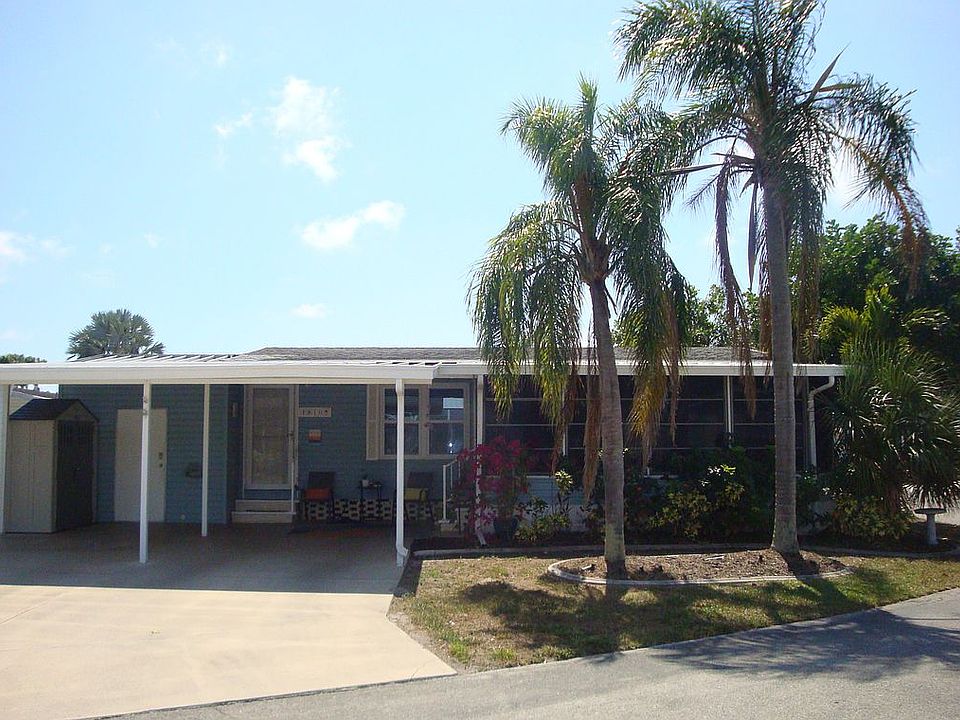 FRONT VIEW DOUBLE DRIVEWAY