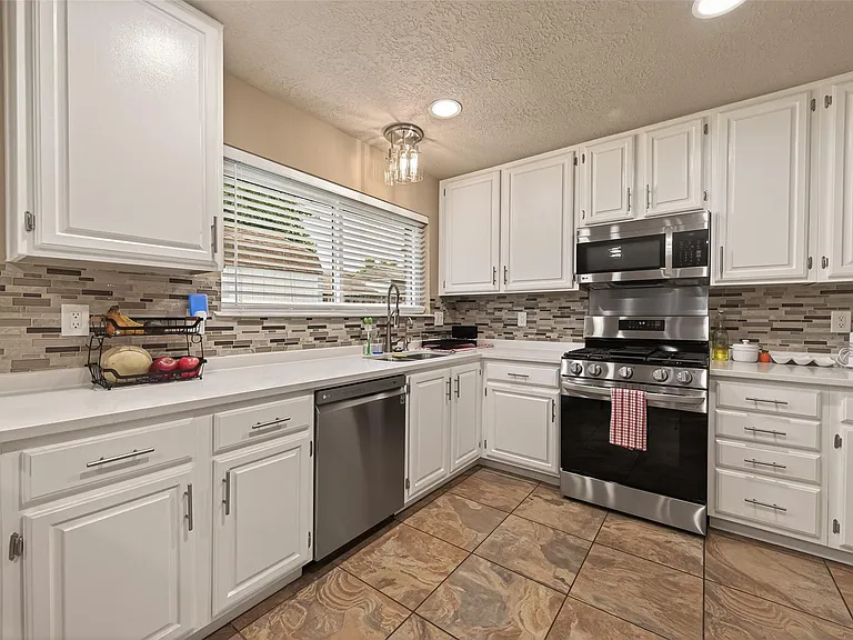 12110 Essenbruk Dr — Photo 19