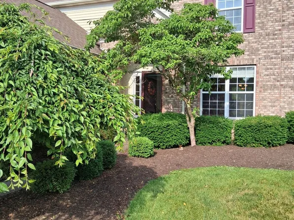 615 Magnolia Ln, Chagrin Falls, OH 44023