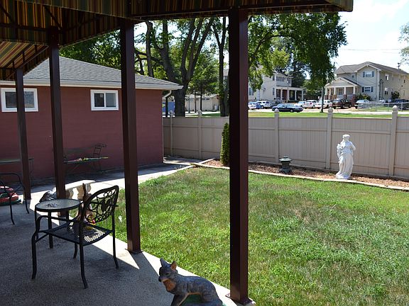 5th image of 1635 Rossville Ave