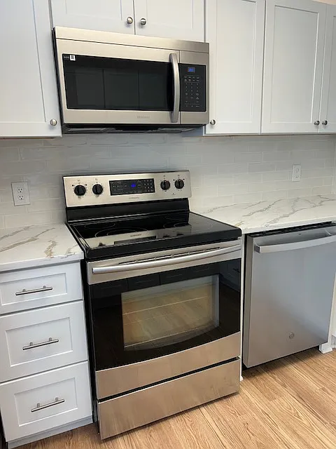 2 bed, 2.5 bath, $2,250 — Photo 4