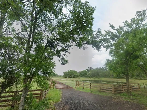 7977 Barr Rd, Myakka City, FL 34251