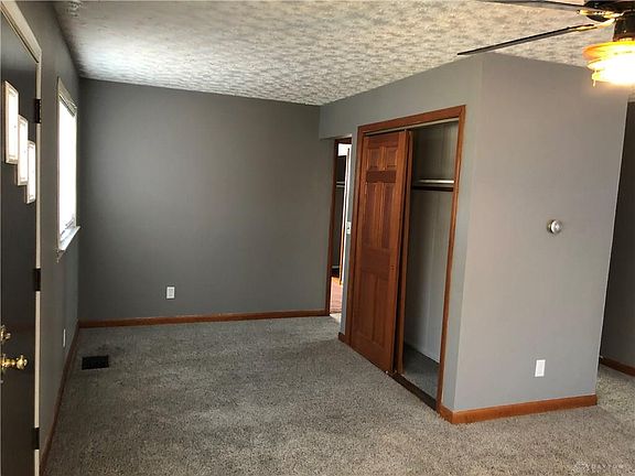 4th image of 3869 Brumbaugh Blvd