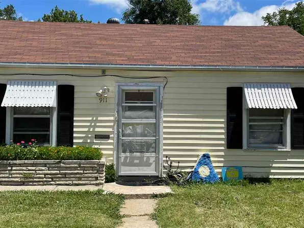 911 Northwest Ave, Junction City, KS 66441