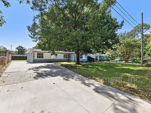 5th image of 3526 Formosa Dr