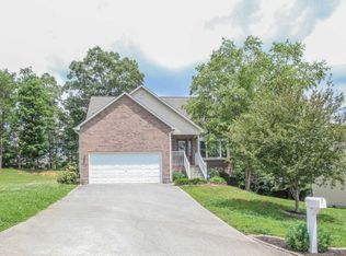 7234 Austin Park Ln, Knoxville, TN 37920