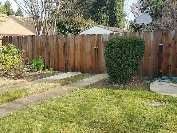3rd image of 1461 Coughlin Ct