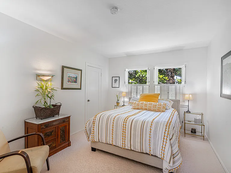1208 McDonald Ave — Photo 13